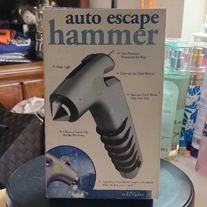 Auto Escape Hammer with Mini Light